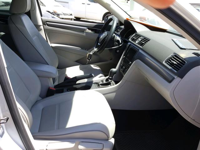 1VWDT7A35HC035487