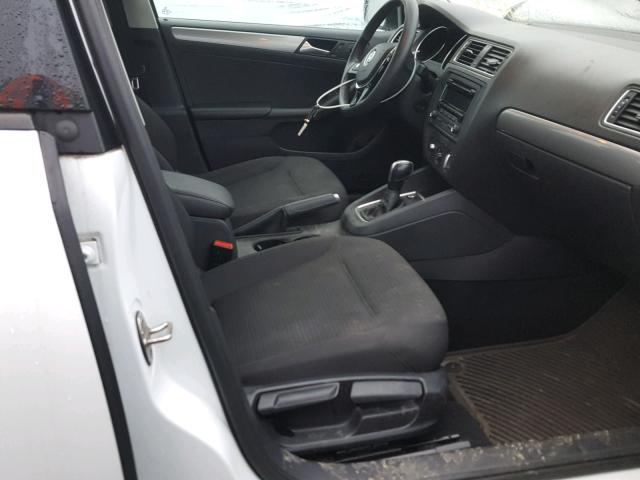 3VWD17AJ8FM258462