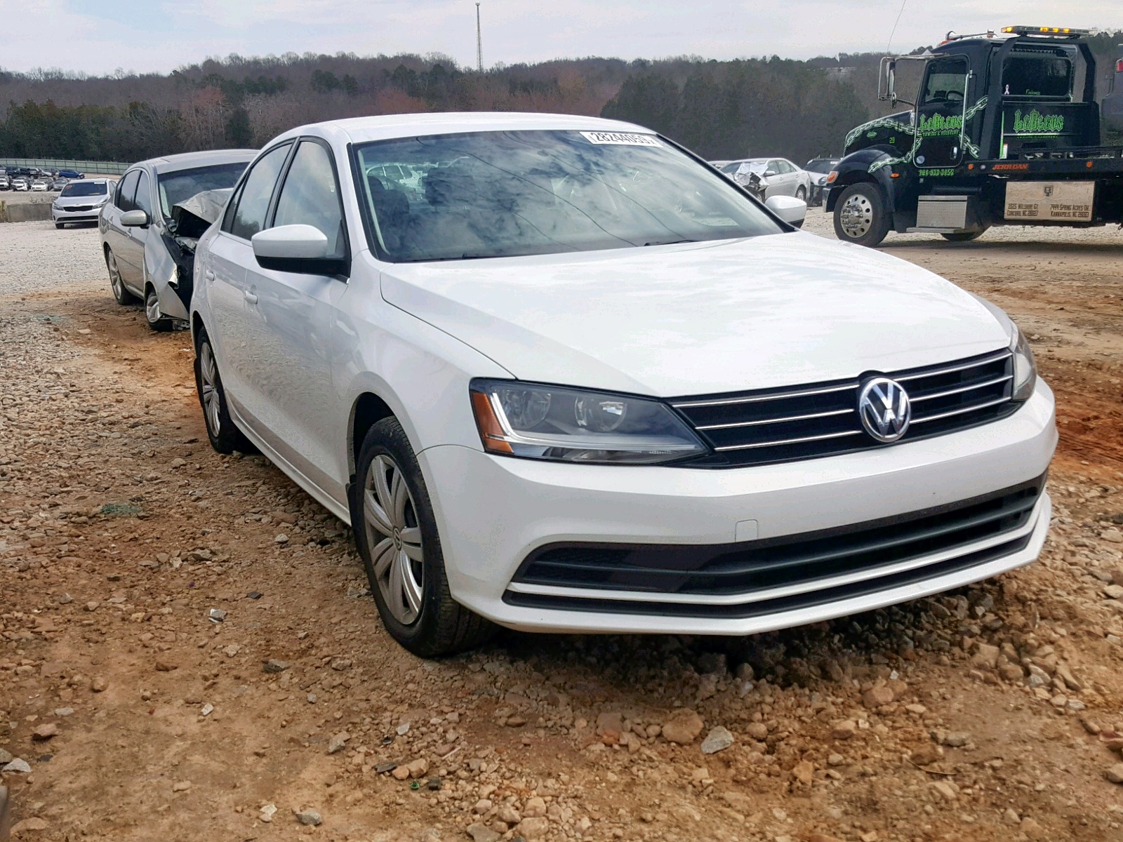 3VW2B7AJ8HM381623