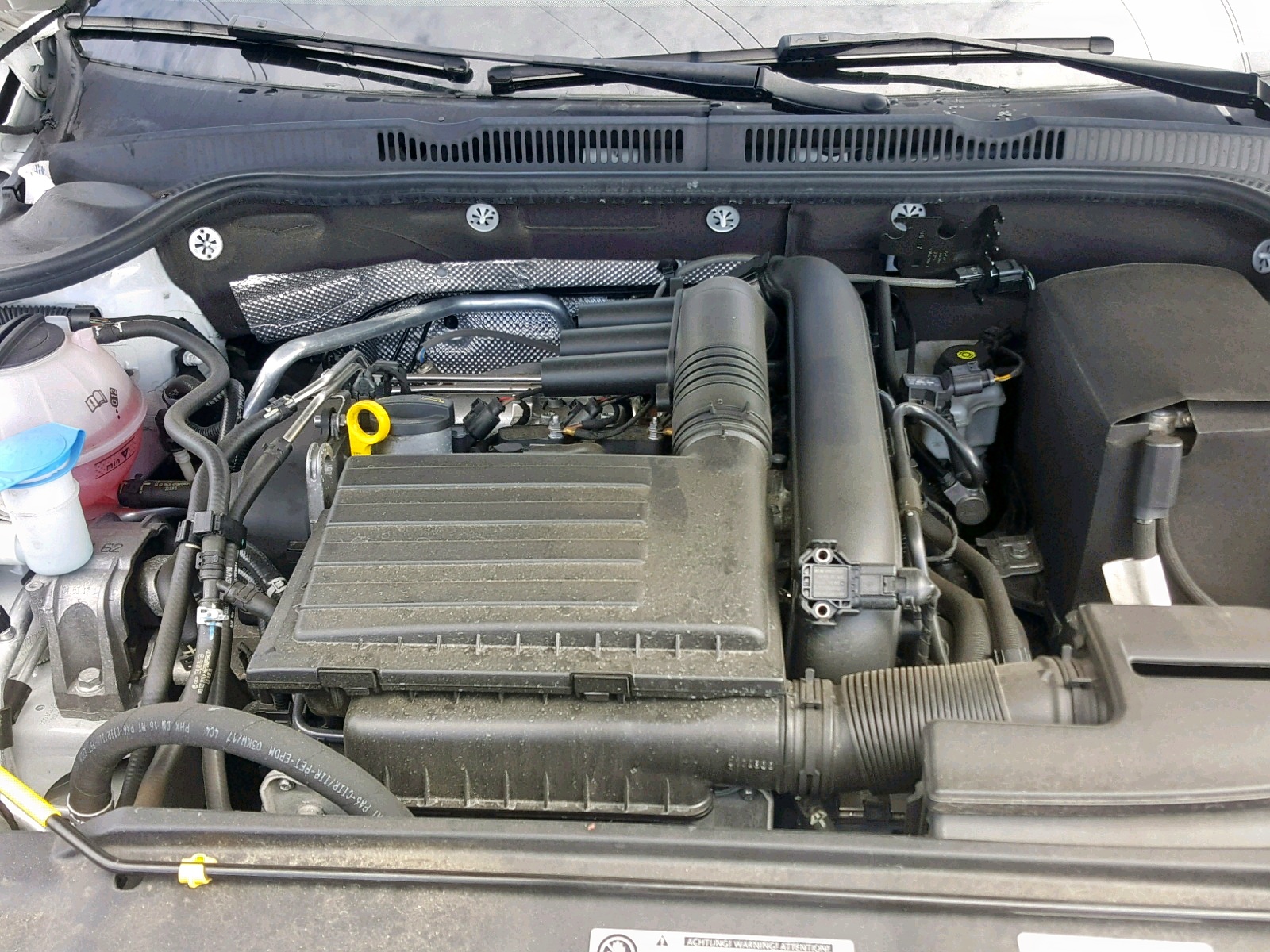 3VW2B7AJ8HM381623