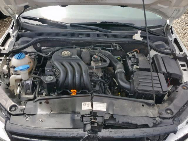 3VW2K7AJ1BM374584
