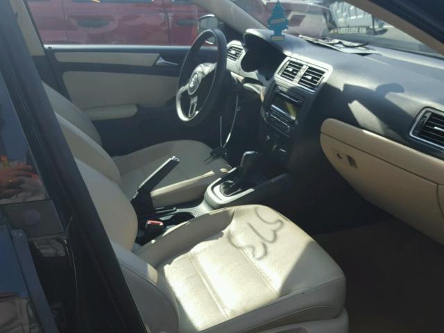 3VWDX7AJ3BM371308
