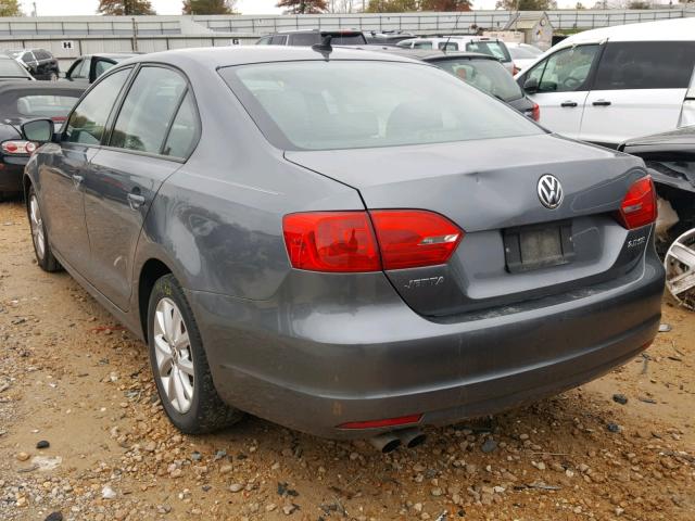 3VWDX7AJ8CM319240