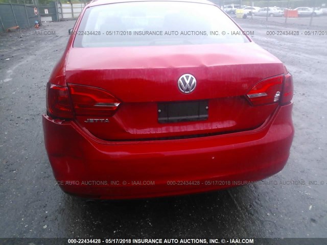 3VW2K7AJ8DM228623