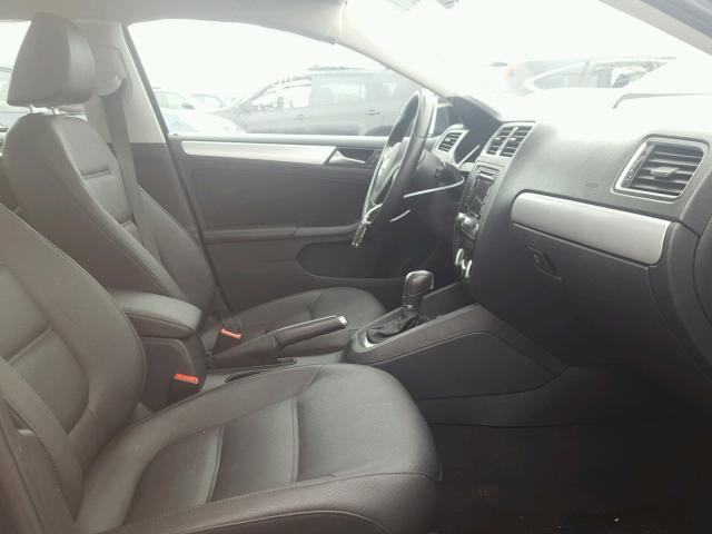 3VWLP7AJ8CM361726