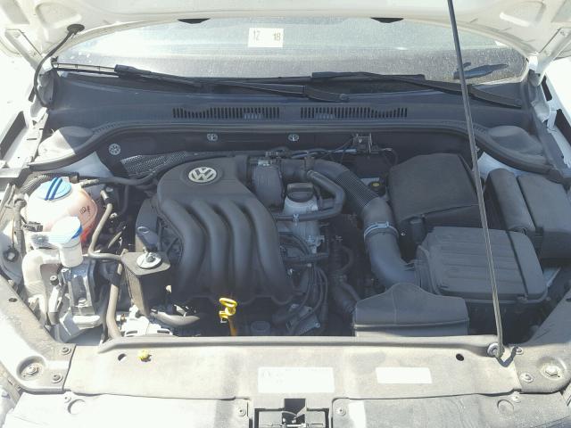 3VW2K7AJXFM352380