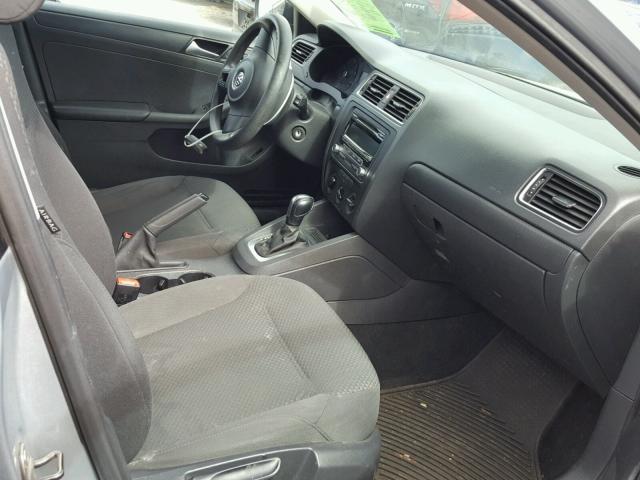 3VW2K7AJ0EM258121