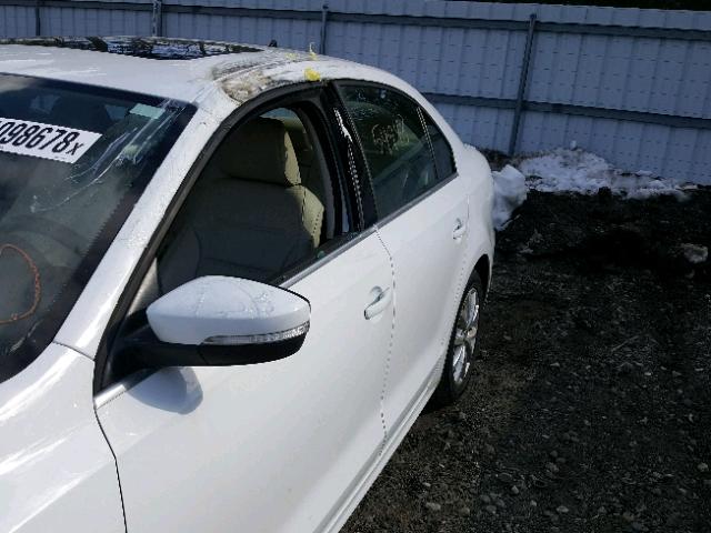 3VWB17AJ7EM329303