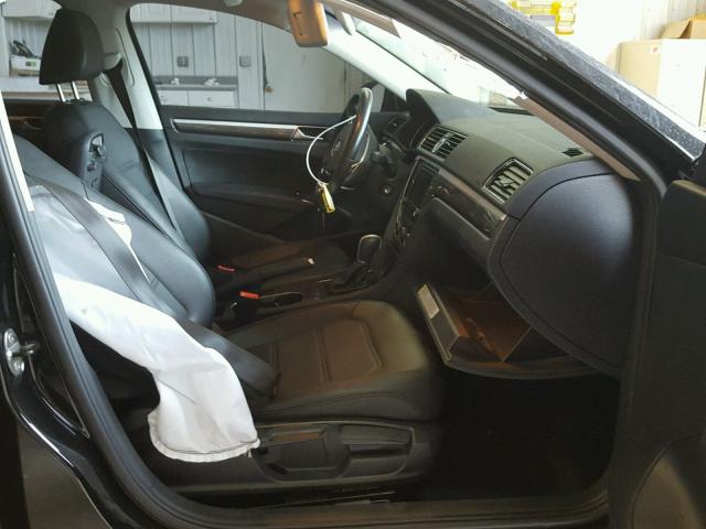 1VWBS7A30GC048740