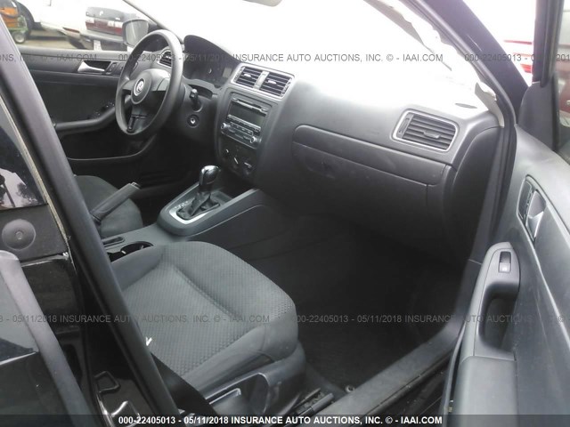 3VW2K7AJ3EM377412