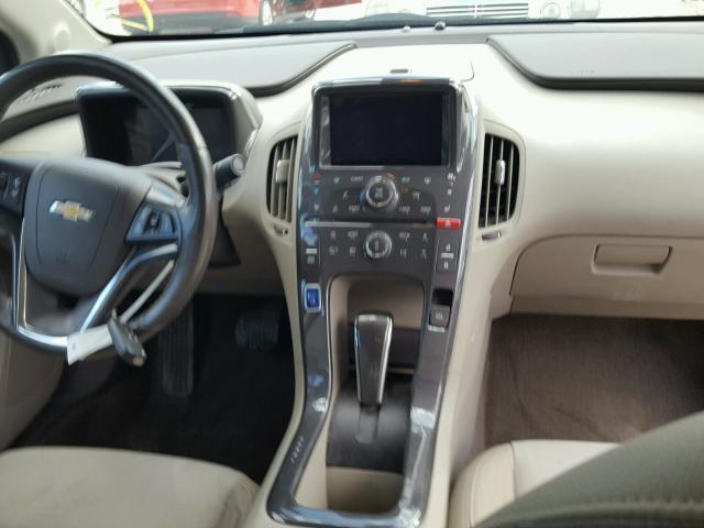 1G1RB6E40DU101806