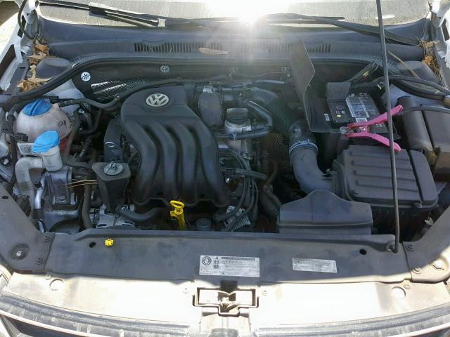 3VW1K7AJ5FM307570