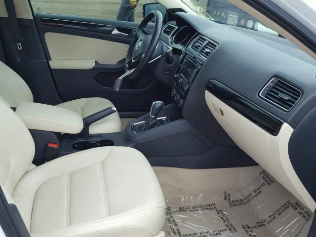 3VWLA7AJ7FM266273