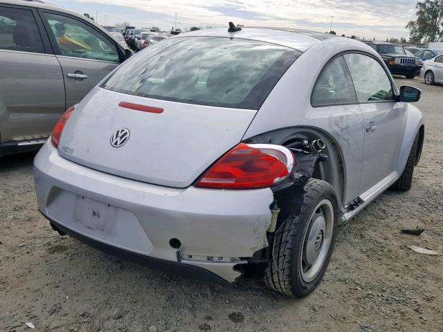3VWJP7AT3CM637321