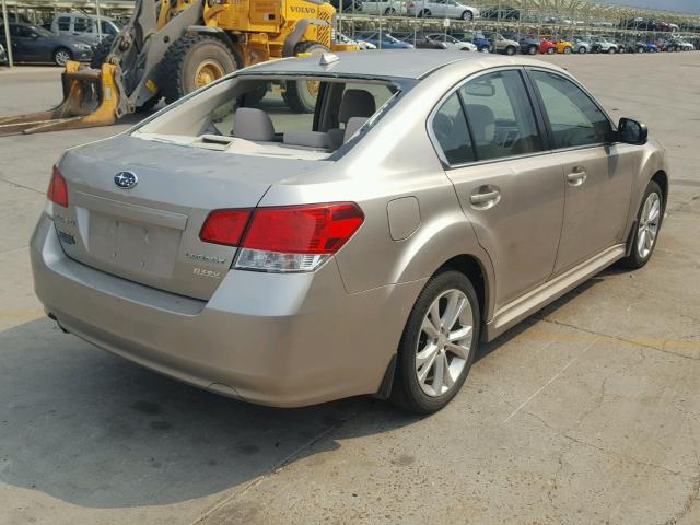 4S3BMBC6XE3029052