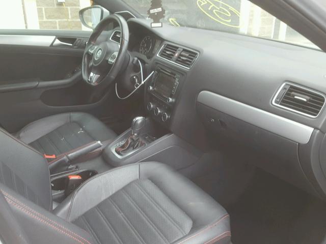 3VW4A7AJXDM272375