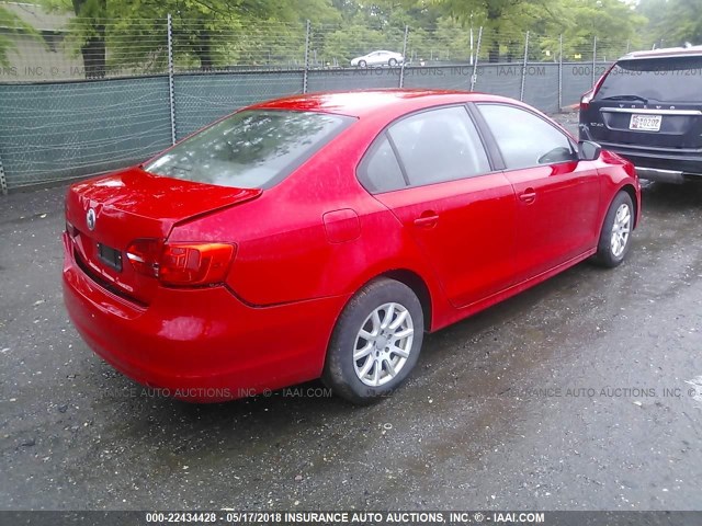 3VW2K7AJ8DM228623