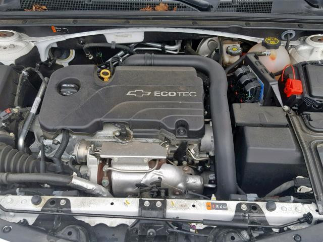 1G1ZE5ST3GF340840