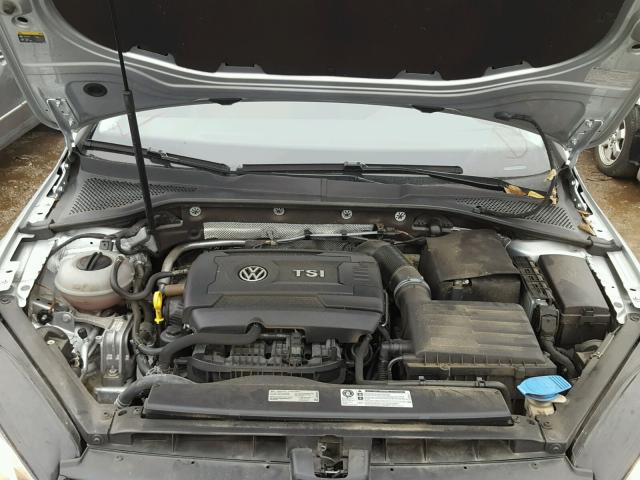 3VWC17AU4HM504285