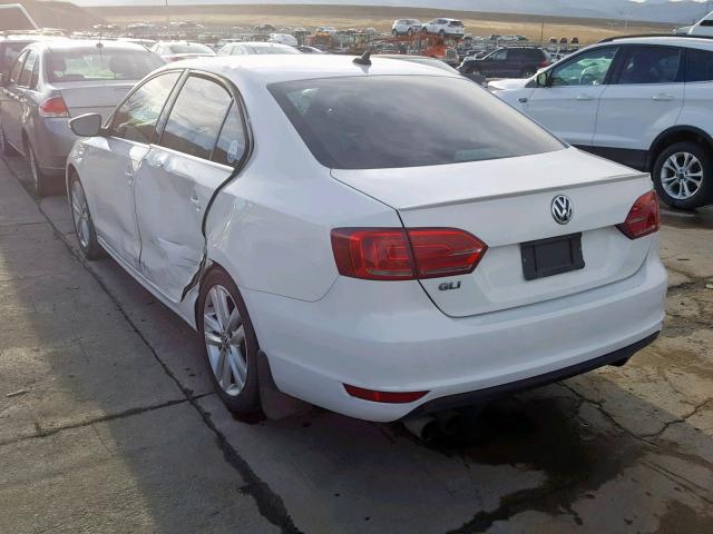 3VW5T7AJ3EM207268