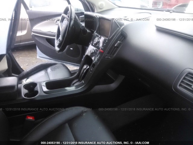 1G1RD6E46EU164386