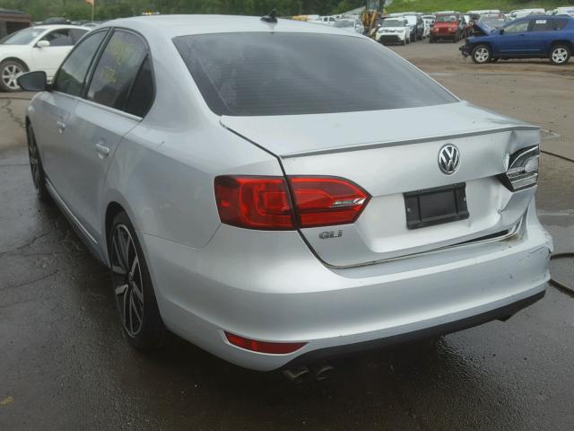 3VW4A7AJXDM272375
