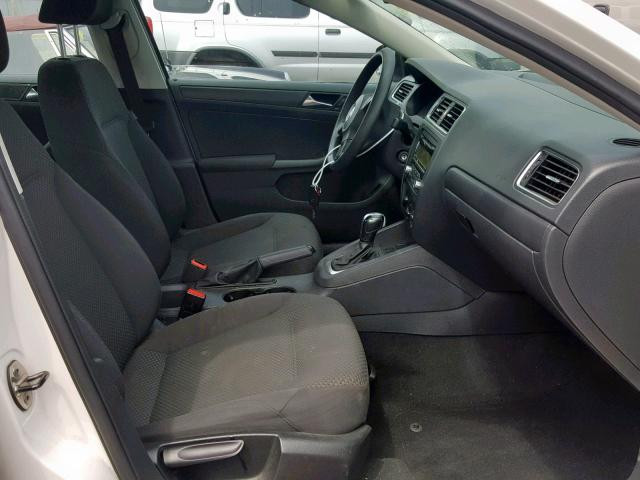 3VW2K7AJ1BM374584