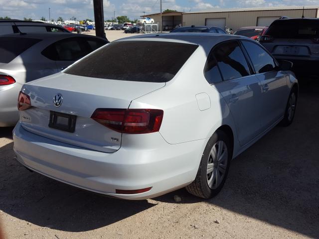 3VW2B7AJ0HM254820