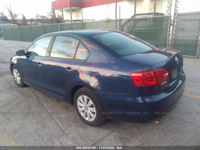 3VW2K7AJ8BM******