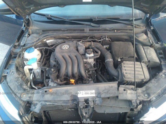 3VW2K7AJ8BM******