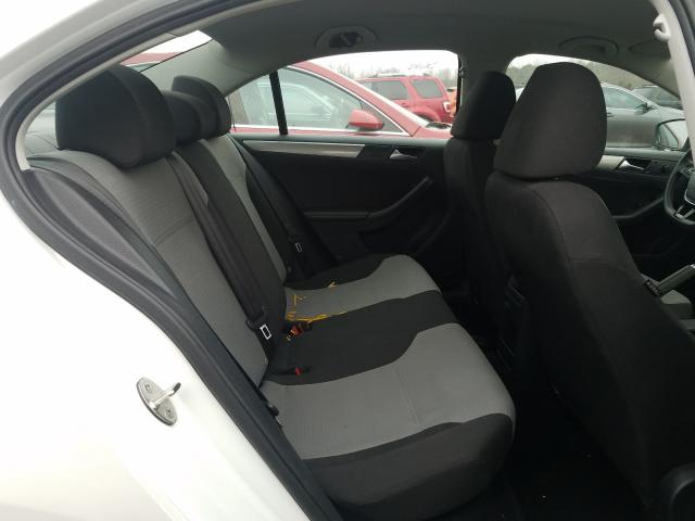 3VW2B7AJ2HM338461