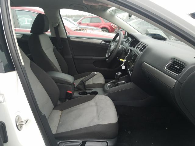 3VW2B7AJ2HM338461