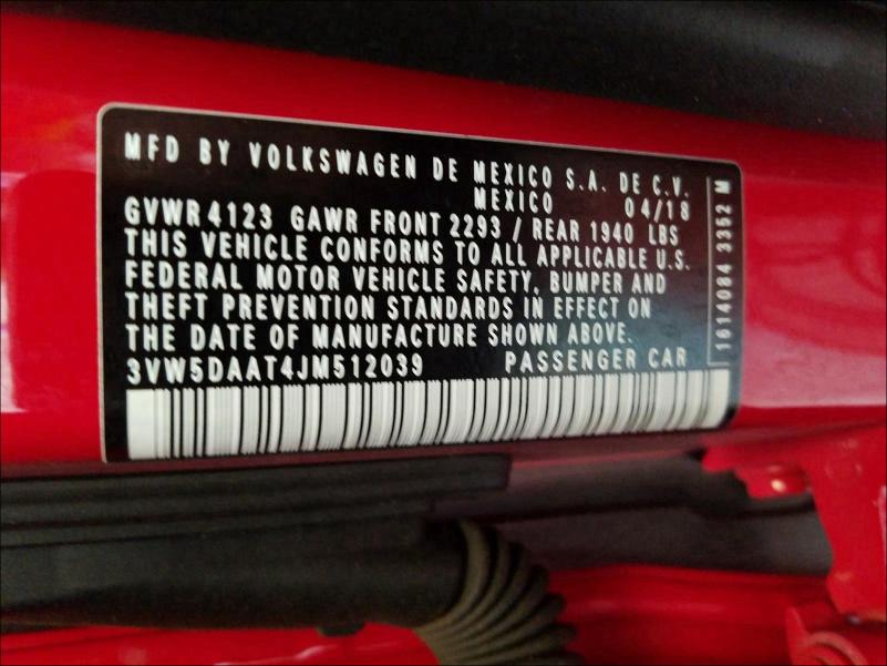 3VW5DAAT4JM512039