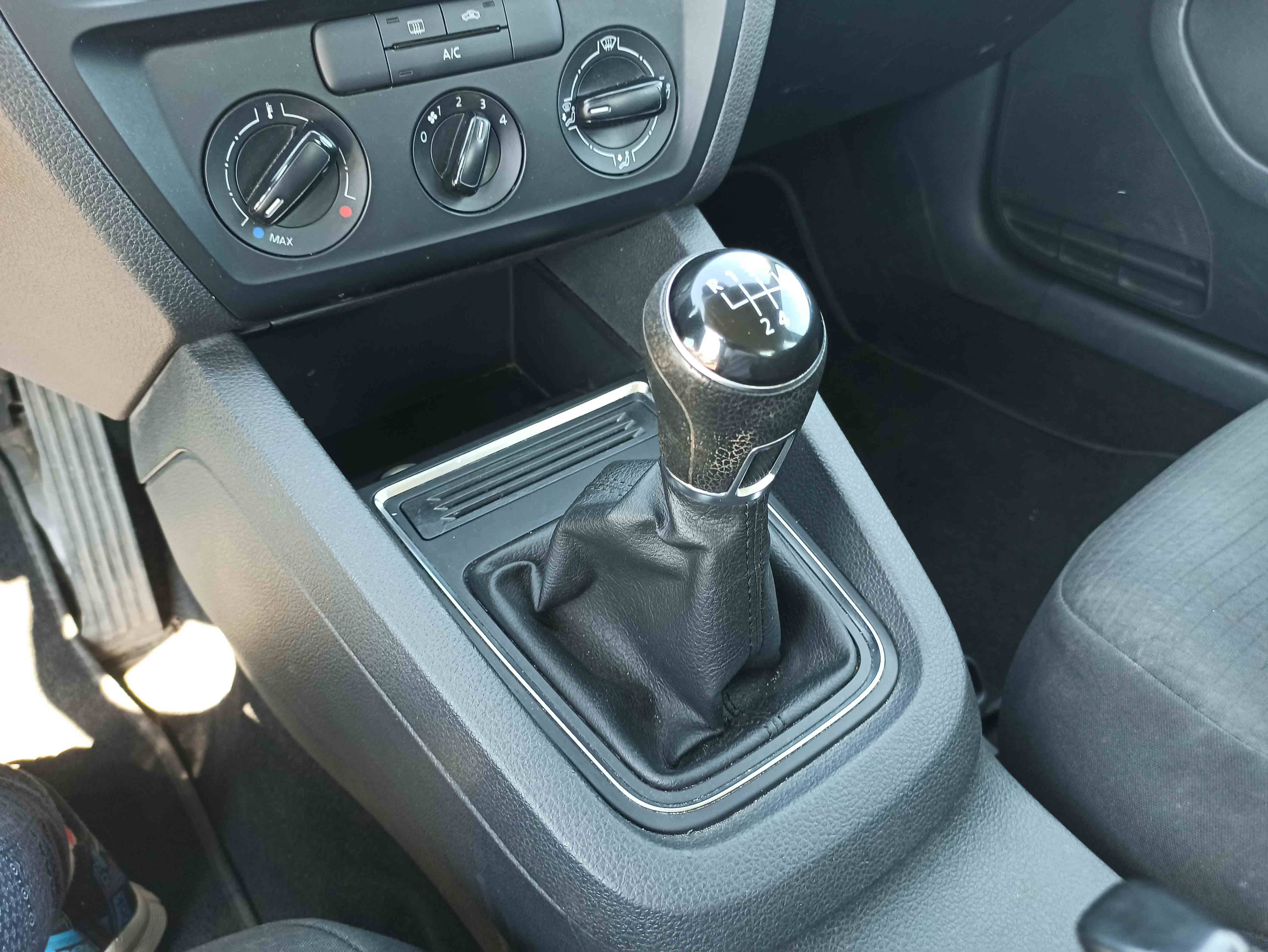 3VW1K7AJ9FM422687