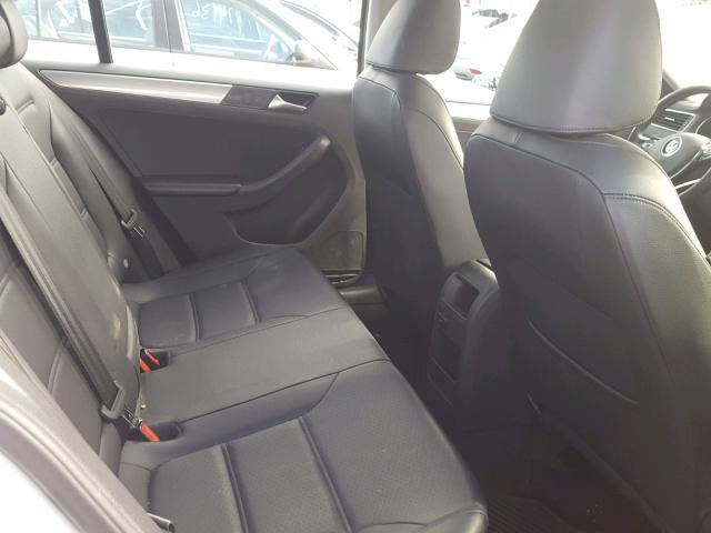 3VWDB7AJ2HM405746