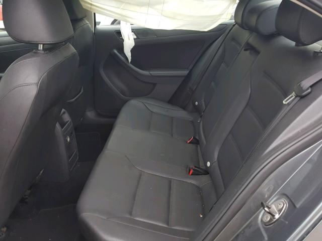 3VWDX7AJ8CM319240